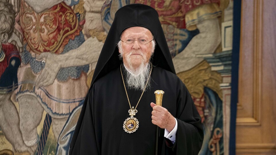 Okulunun belgeselini izledi