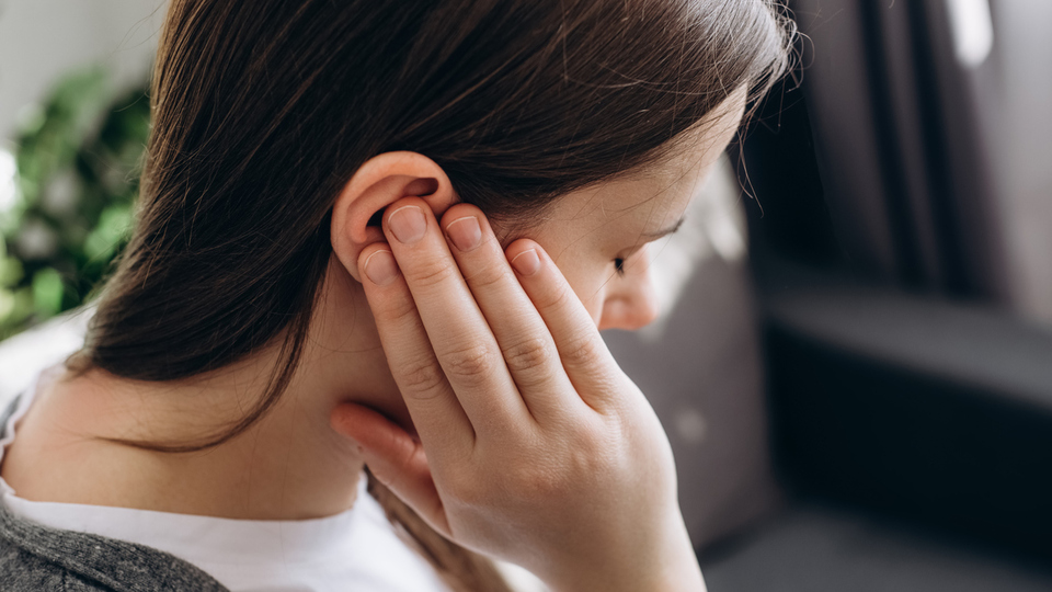 Kulağa su kaçması orucu bozar mı?