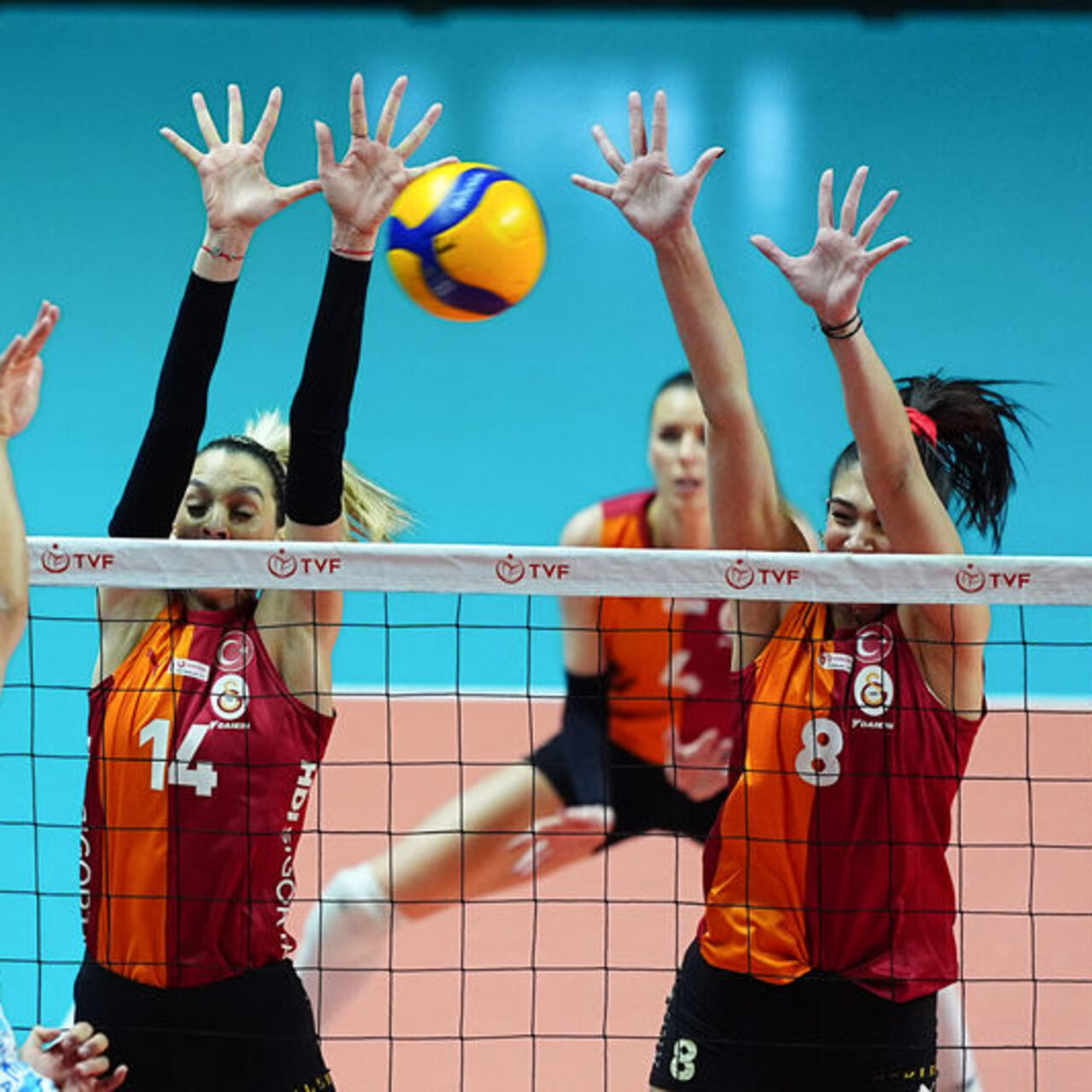 Galatasaray Daikin altın sette elendi!