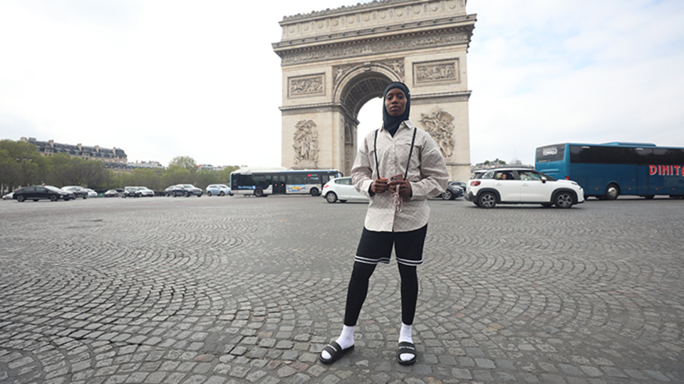 Fransa'da spor müsabakalarında başörtüsünü yasaklayan yasa tasarısı kabul edildi