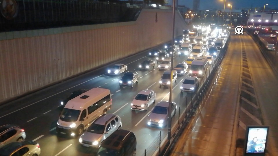 İstanbul'da trafikte yoğunluk!