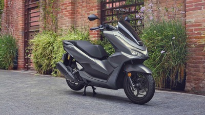 PCX125 yeni özellikleri ile yollara çıkıyor
