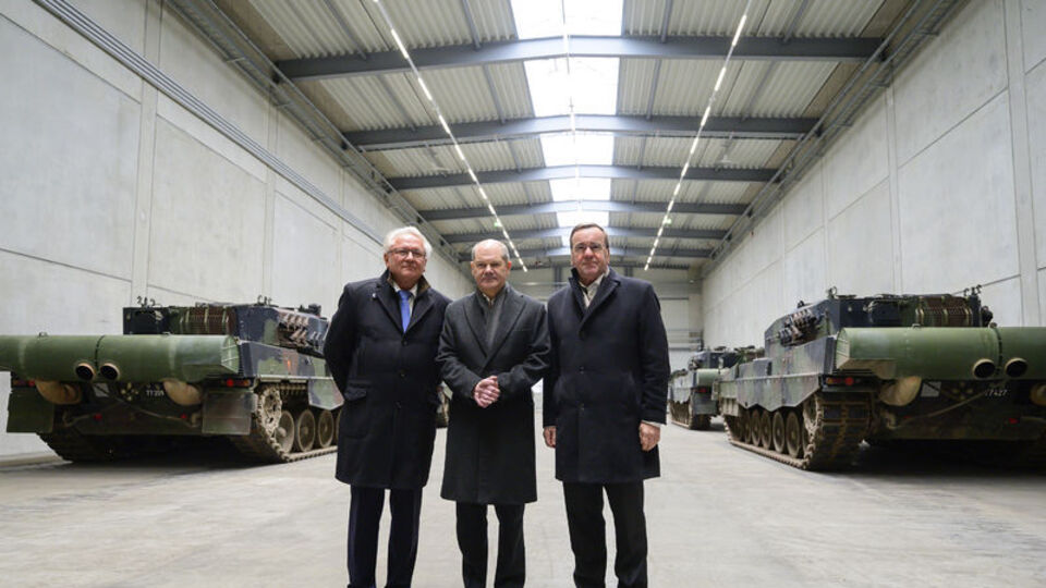 Rheinmetall CEO'su: Avrupa'nın silah depoları boş