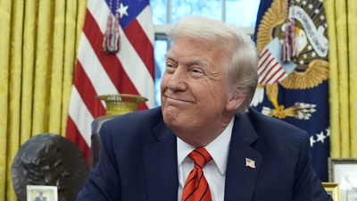 Trump, kendini "kral" olarak tanımladı