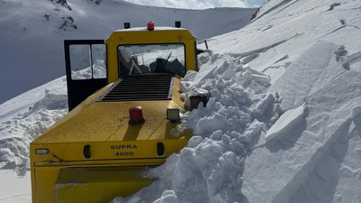 Van'da çığ düştü! Saniyelerle kurtuluş!