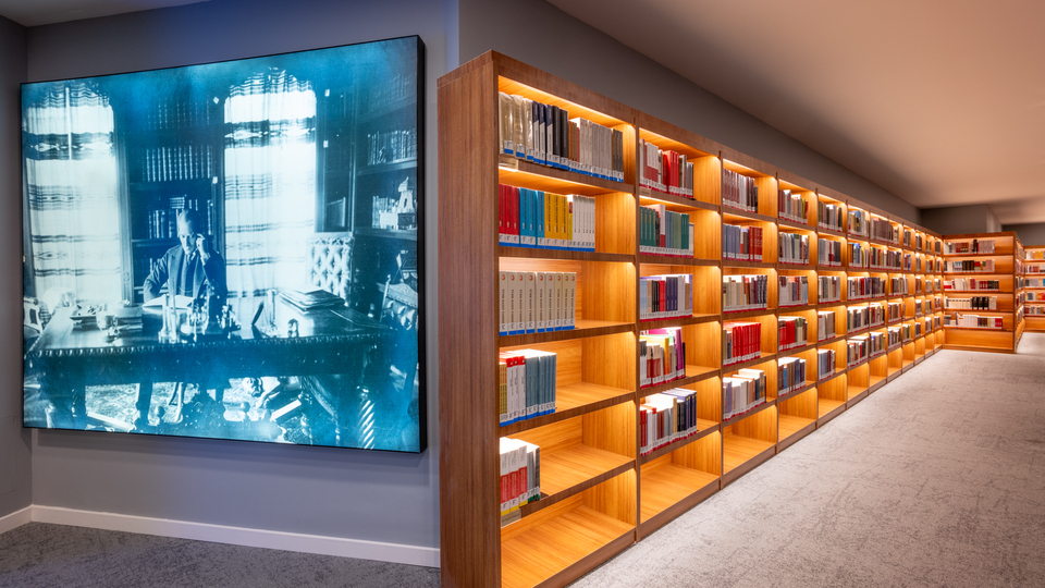 Türkiye İş Bankası Atatürk Kütüphanesi'ne büyük ilgi