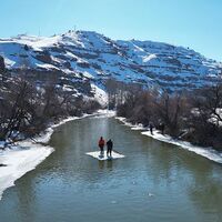 'Buzdan sal' ile nehirde Eskimo usulü balık avı