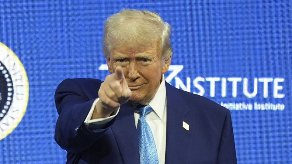 "Donald Trump: Kral olmak isteyen"