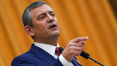 Özel'den Lütfü Savaş'a 'piyon' benzetmesi