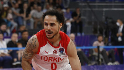 Larkin, 897 gün sonra milli maça çıktı!