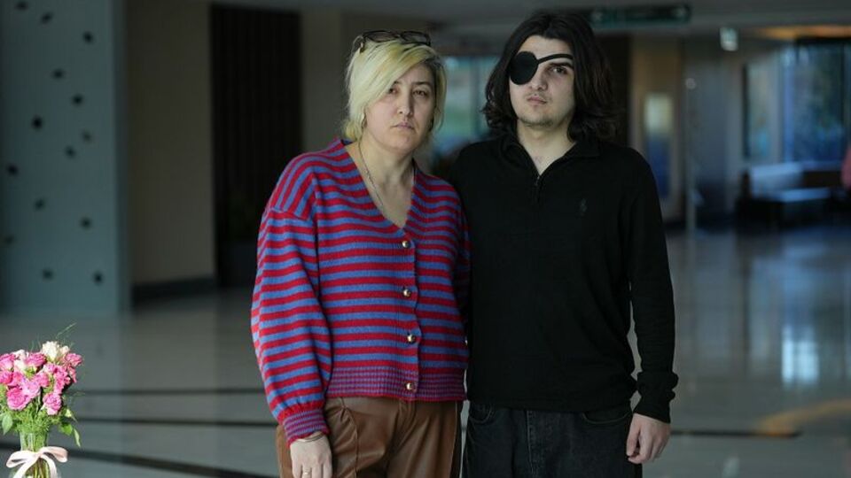 Trafik kazasında yüz kemikleri kırılmıştı! Türkiye'de tedaviye alındı