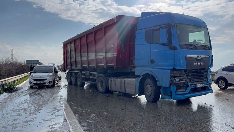 25 araçlık zincirleme kaza!