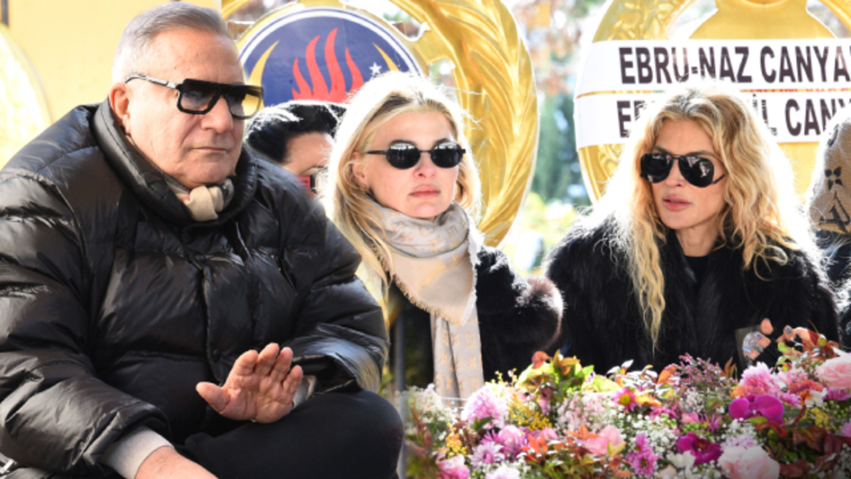 Acı gününde eski eşini yalnız bırakmadı