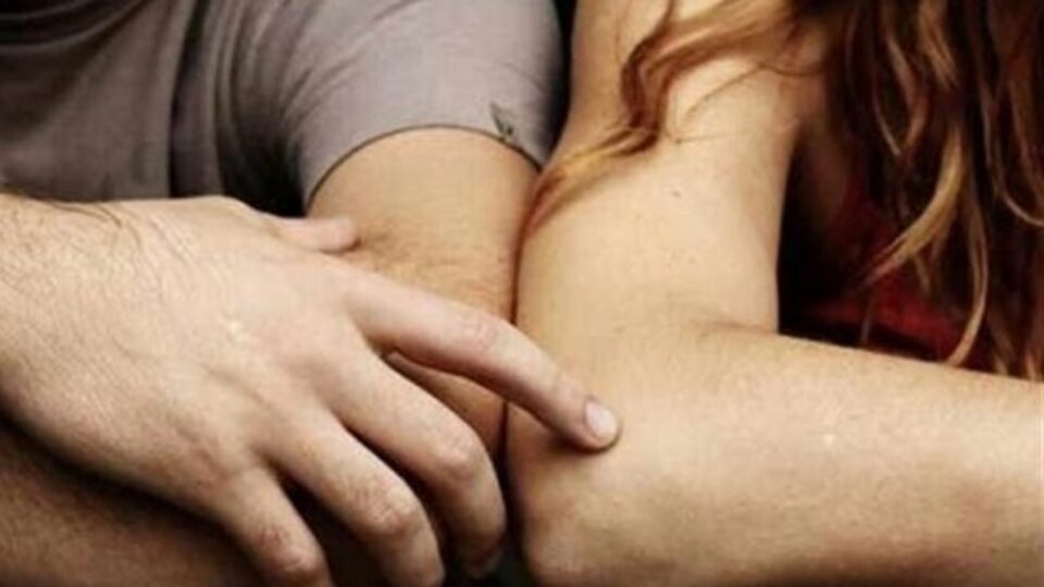 Cinsel ilişkiye girmek orucu bozar mı?