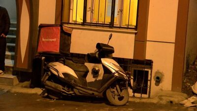 Motokurye evinde ölü bulundu