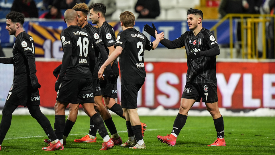 Beşiktaş geriden gelerek kazandı!