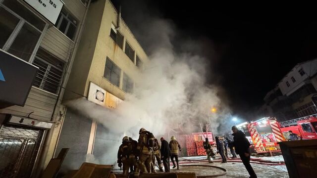 Ankara'da mobilya atölyesinde yangın