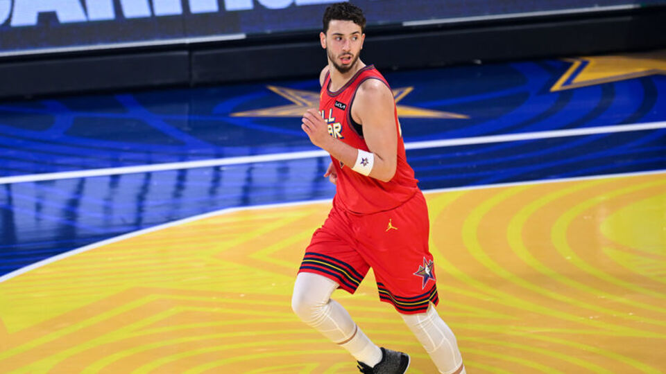 Alperen'den galibiyete 'double-double' katkı!