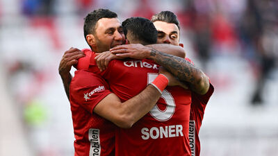 Antalyaspor evinde galibiyeti hatırladı!