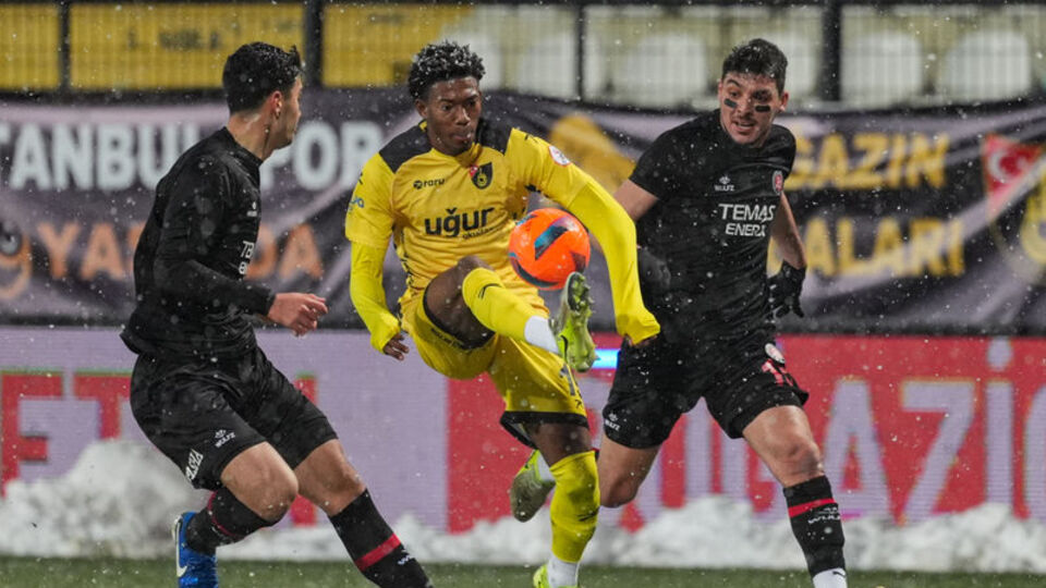 İstanbulspor, Karagümrük'ü devirdi!