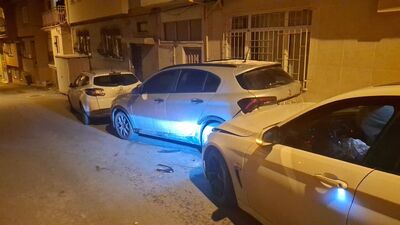 Ehliyetsiz ve alkollü sürücü, otomobillere çarptı