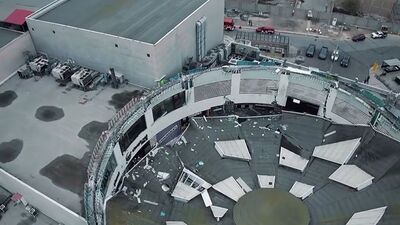 Peru'da AVM çatısı çöktü