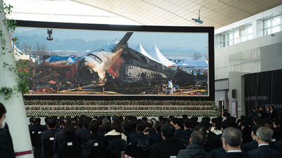 Güney Kore'de ölümcül kazanın yaşandığı havalimanı yeniden açıldı