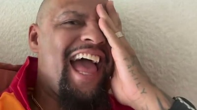 Melo'dan Fenerbahçelileri kızdıracak paylaşım!