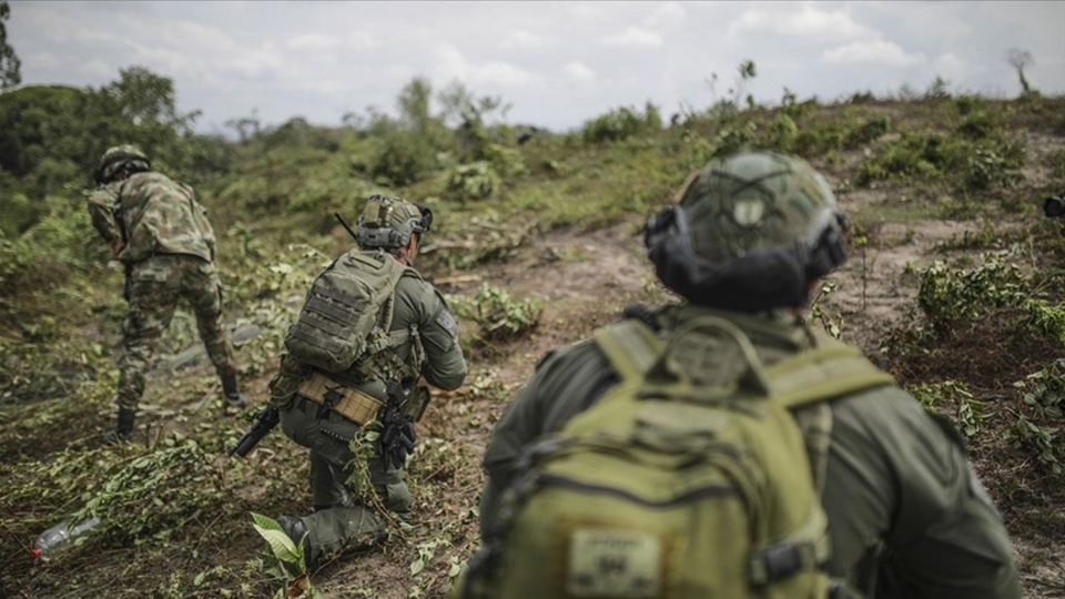 Kolombiya'da askeri araç uçuruma yuvarlandı: 9 ölü, 20 yaralı