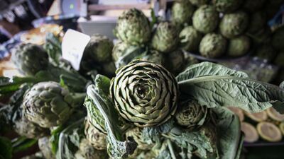 Kararmış enginar yenir mi?