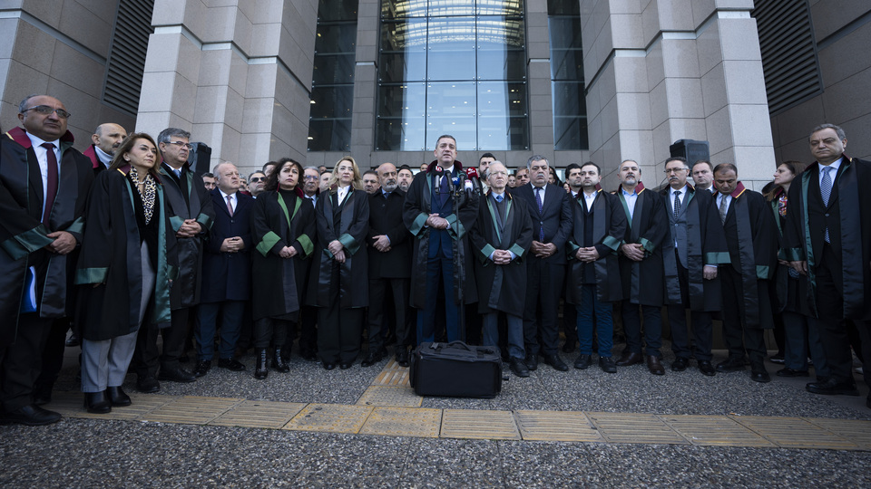 İstanbul Barosu yönetimine "terör" iddianamesinin detayları belli oldu