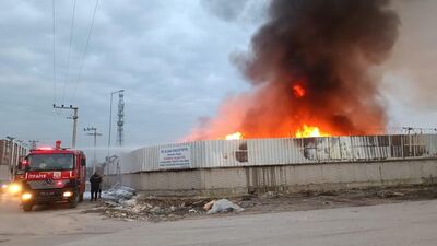 Çöp toplama merkezinde yangın