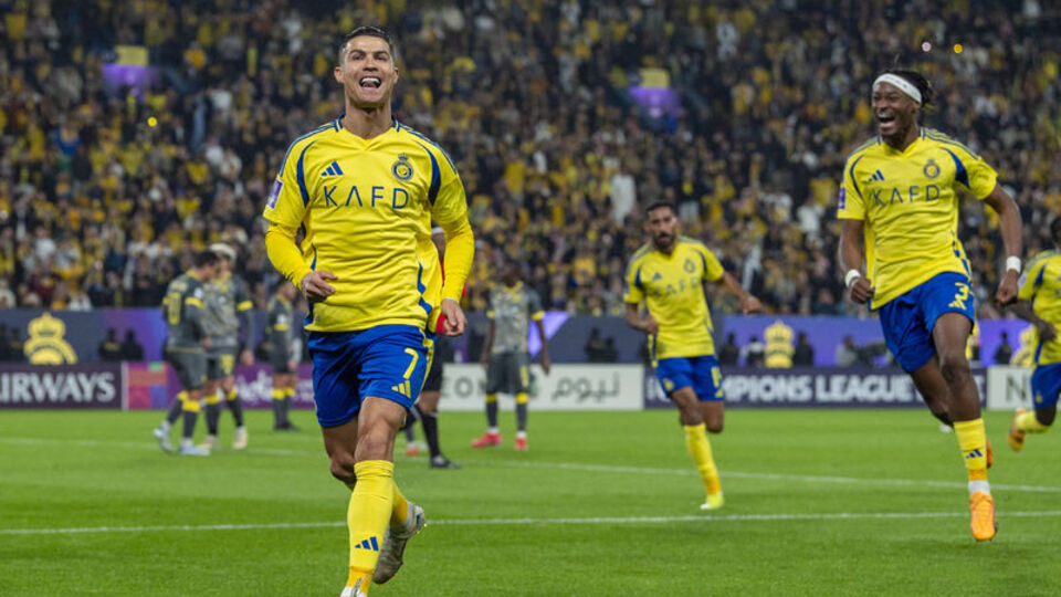 Ronaldo'dan 925. gol!