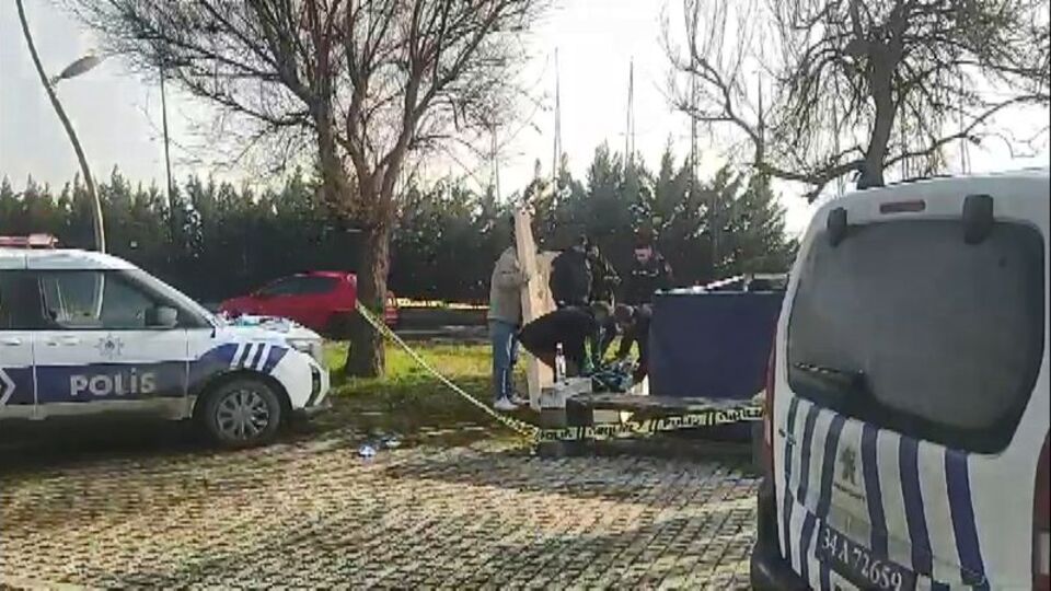 İstanbul'da vahim olay! Parkta alkol alıp uyudu! Donarak öldü!