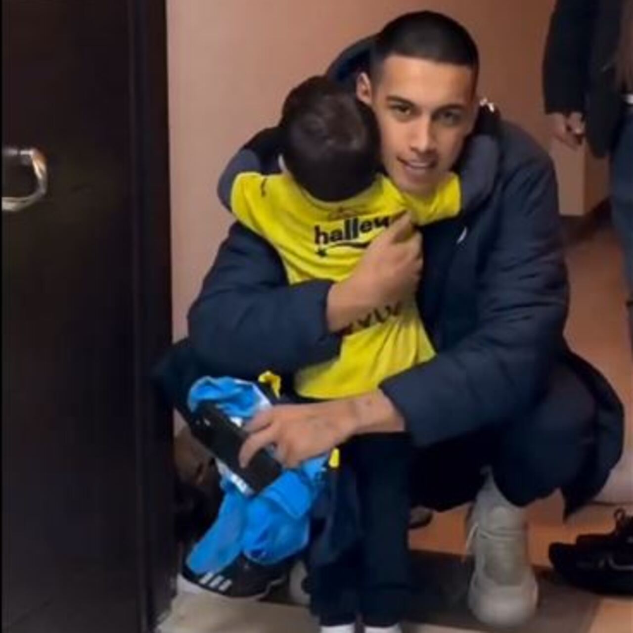 İrfan Can'dan minik taraftara büyük jest