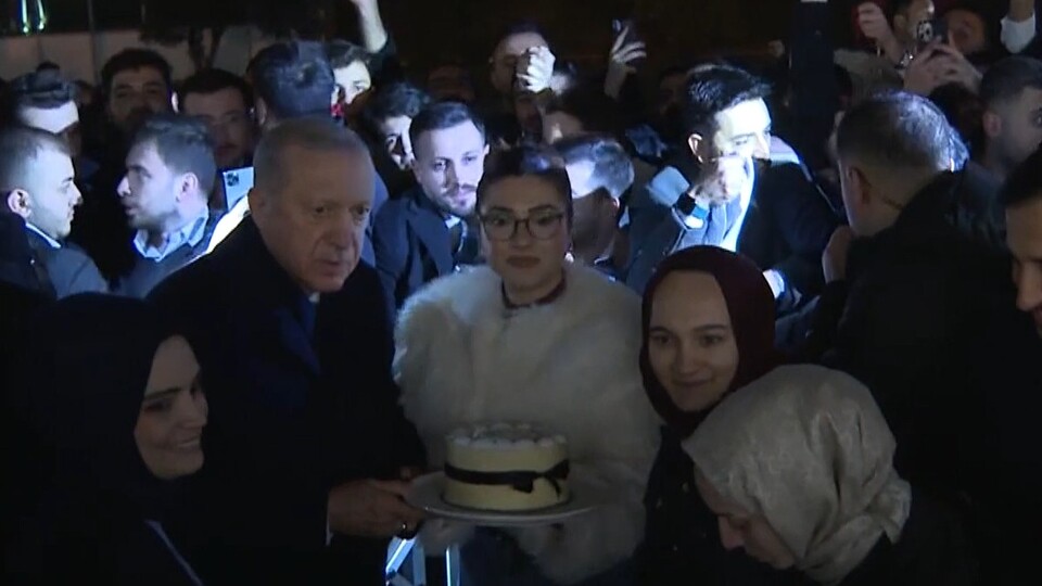 Erdoğan'a doğum günü sürprizi