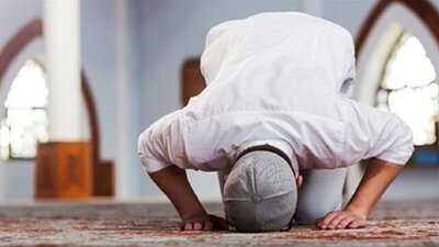 Yatsı Namazı kılınışı