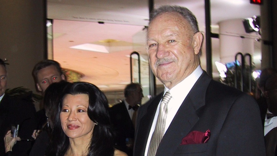 Ünlü oyuncu ve eşi ölü bulundu