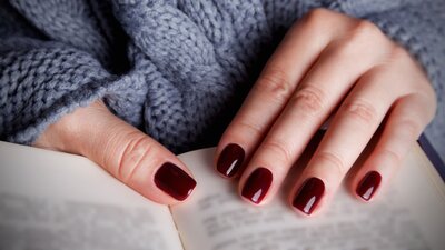 Oje abdest geçirir mi?