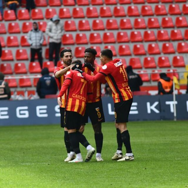 Göztepe kupada 6 yıl sonra çeyrek finalde