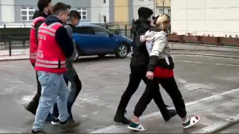 14 yaşındaki çocuğun vurduğu kadın, bebeğini kaybetti!