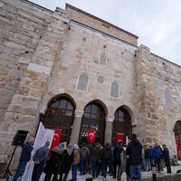 650 yıllık cami yeniden cemaatiyle buluştu