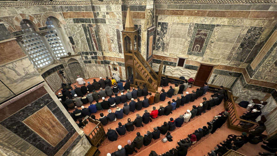 80 yıl sonra ilk teravih