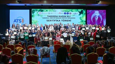 Elmalı'da kadın çiftçilere sertifika