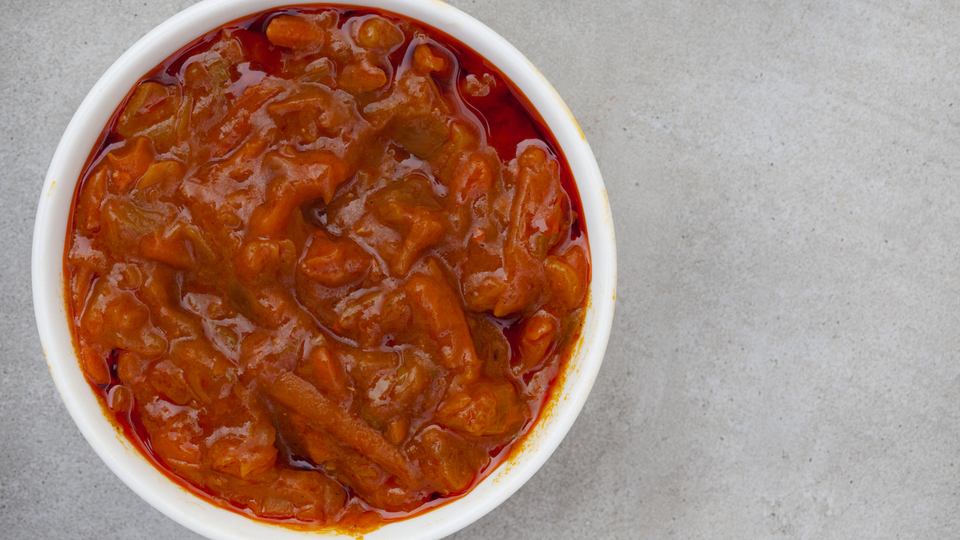 Ekşimiş Salça Yenir Mi?