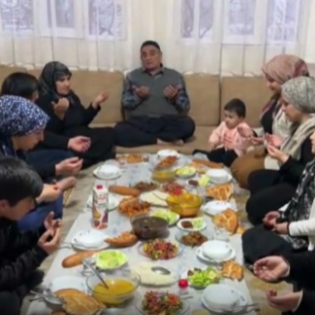 İlk iftar Şemdinli'de