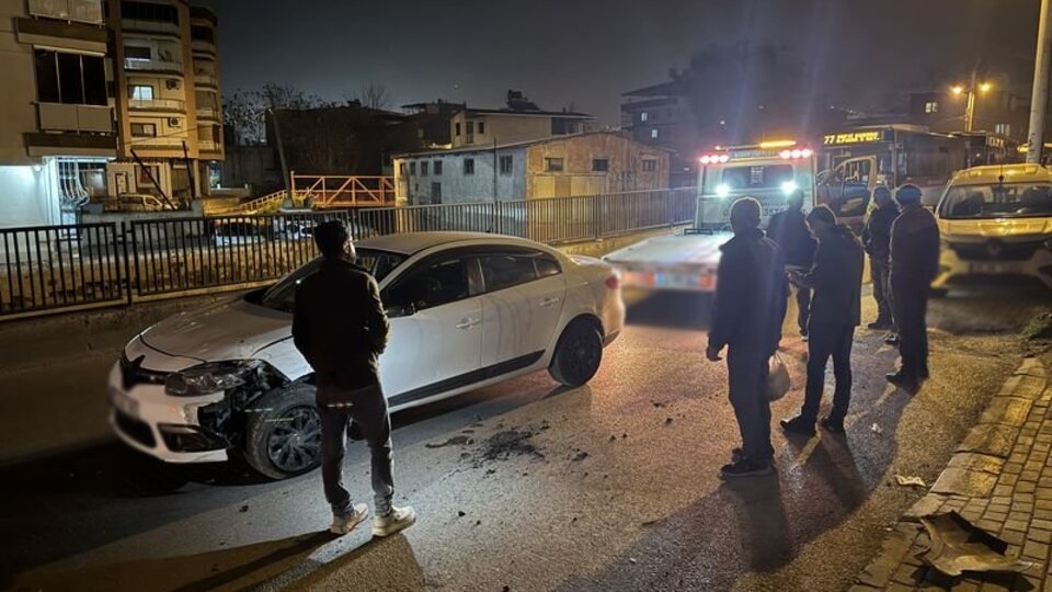 Otomobile silahlı saldırı: 1 ölü, 1 yaralı