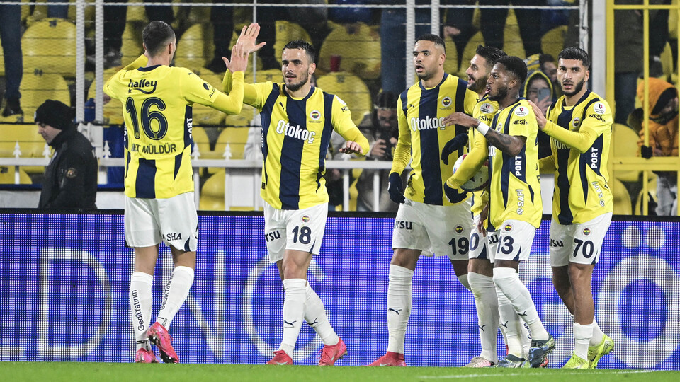 Fenerbahçe, evinde serisini 9'a çıkardı!
