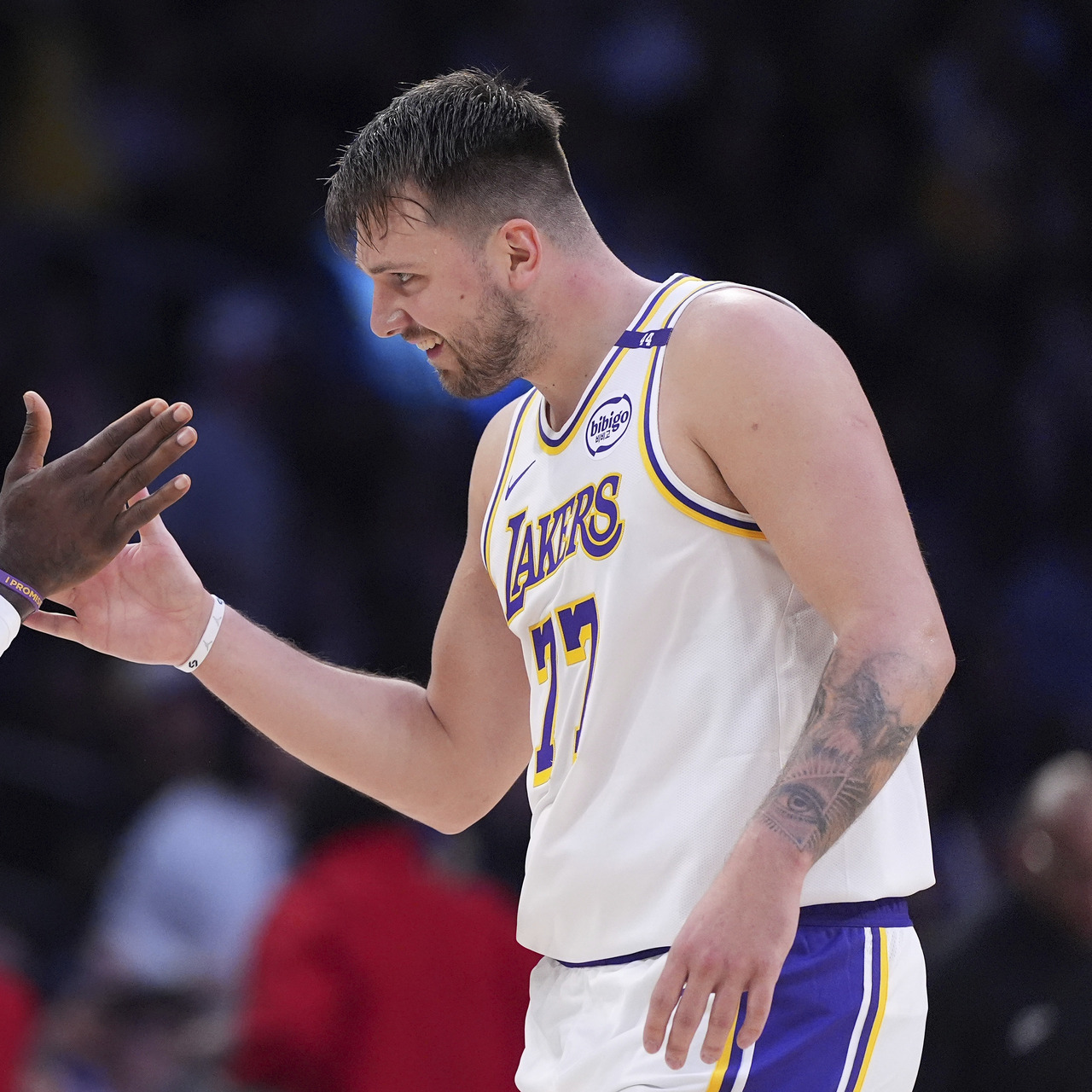 Lakers, üst üste 6. galibiyetini aldı