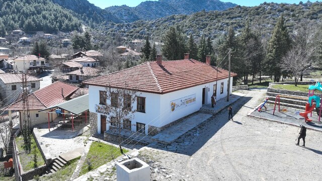 "Bal Arısı Petek Evi"nde son aşama